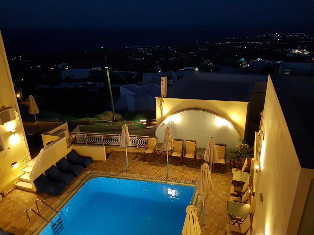 Sky Of Thira Aparthotel Fira  Esterno foto